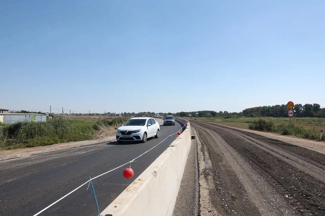 На трассе Астрахань — Три Протока — Началово стартовали дорожные работы.