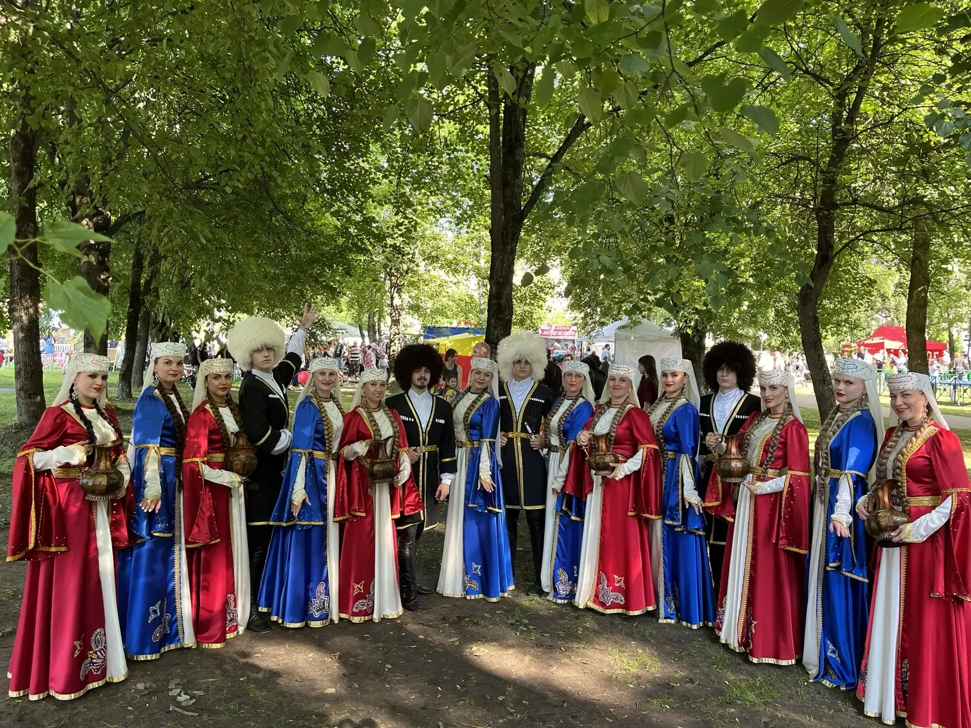 12 июня НСК ансамбль танца «Карусель» принял участие в праздничной программе, посвящённой 95‑летию г