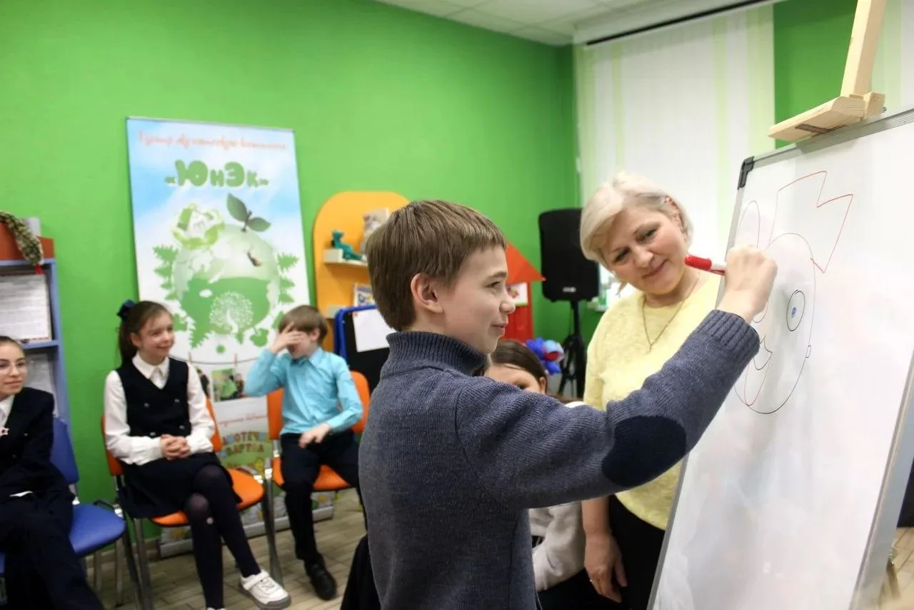 5А продолжает участвовать в "Календаре добрых дел"  На прошлой неделе в Детской городской библиотеке