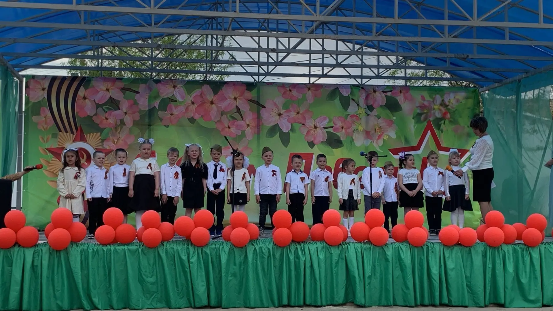 🌟 Наши юные звезды на большой сцене!