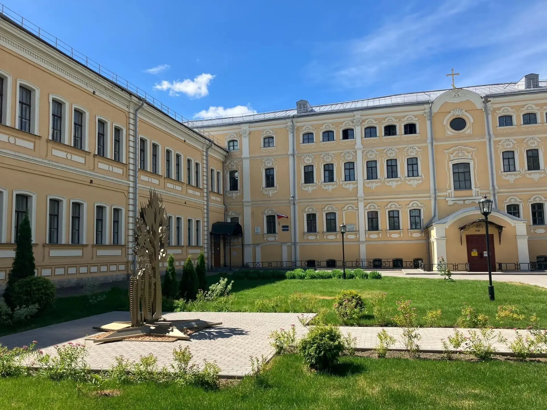 22 июня 1941 года — день, навсегда изменивший историю Тулы.
 
Это воскресенье началось мирно, но уже