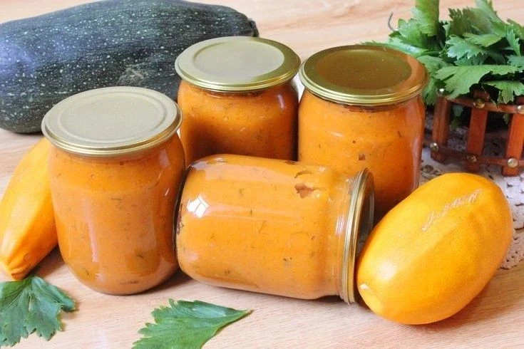Кабачкидан икра

Кирэк булачак:

5 кг кабачки.
1 кг кишер.
1 кг суган.
3 аш кашыгы тоз.
2 аш кашыгы 