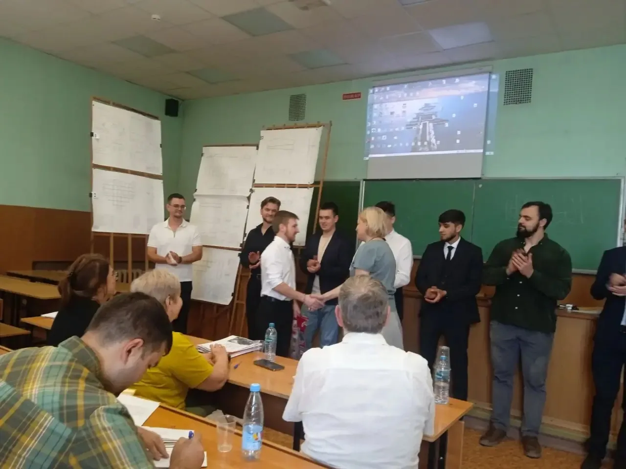 🧑‍🎓🏛️📚 Финальный аккорд: дипломные защиты на кафедре ТМО

В минувшую субботу на кафедре технолог