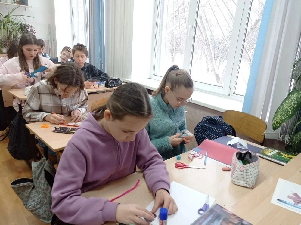 🚦 ЖИЗНЬ - важнее скорости!! Брелоки , призывающие водителей быть внимательными на дороге изготовили 
