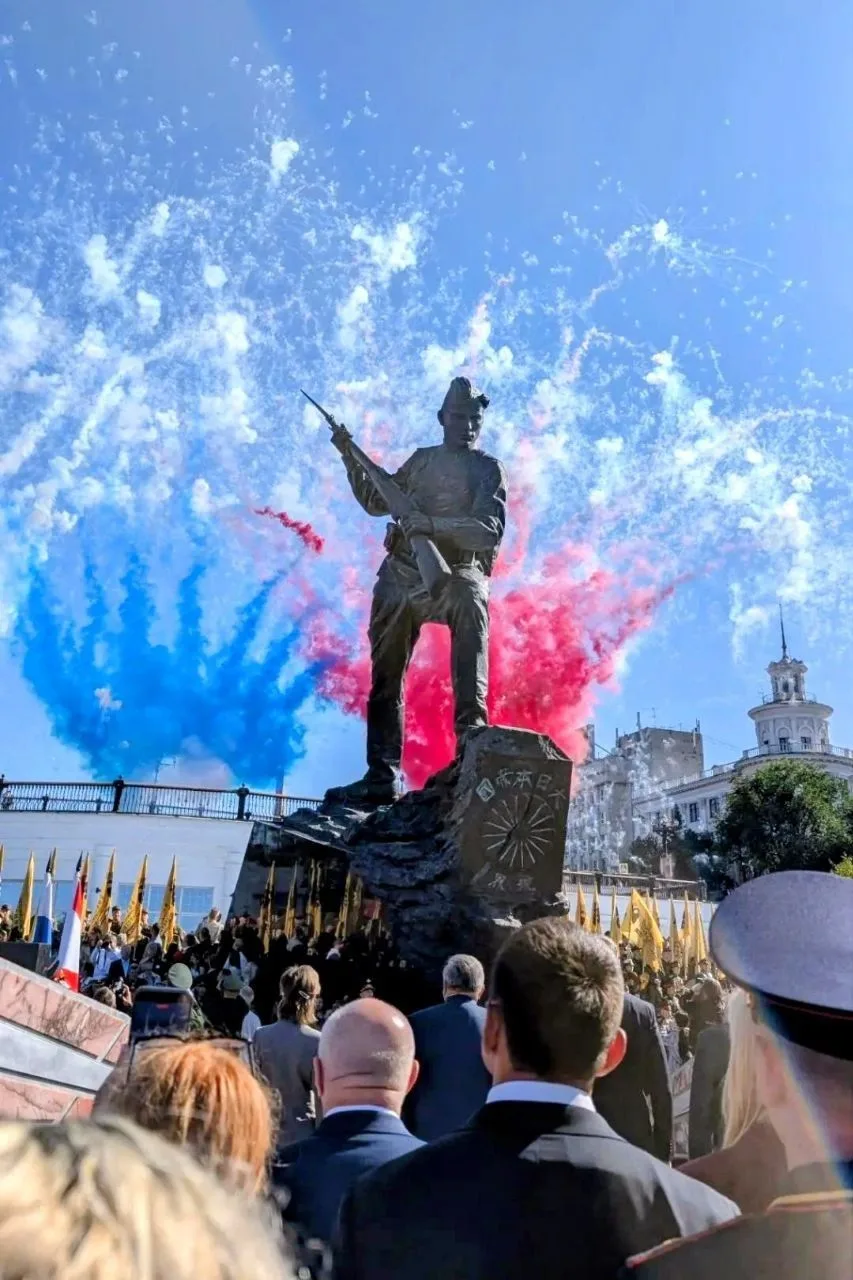 🇷🇺🇷🇺 Сегодня в Хабаровске торжественно открыли мемориал, посвященный Победе над мил...