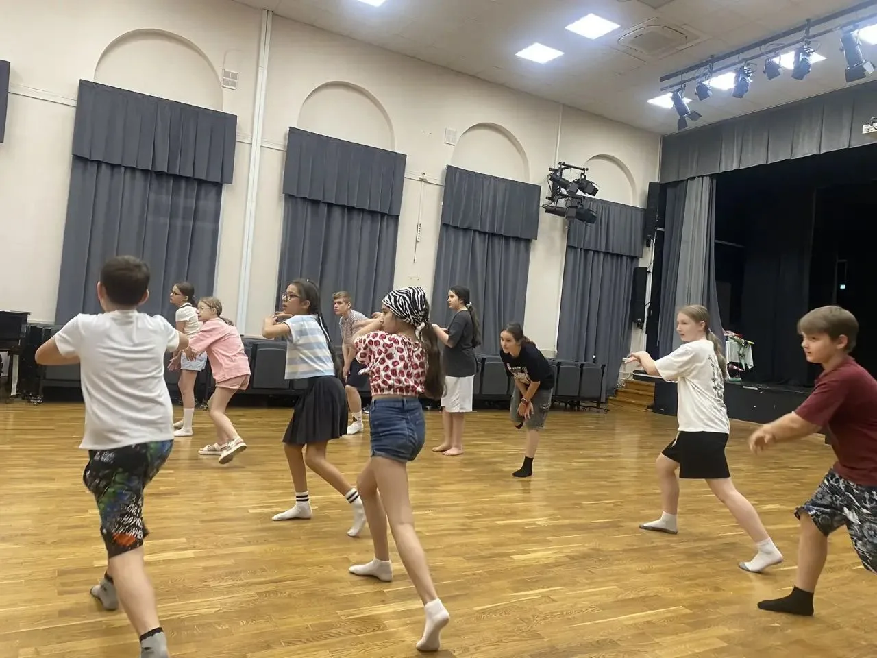 🥳 КАНИКУЛЫ НА АНГЛИЙСКОМ
🇫🇷 Оставили частичку Франции на нашей программе!

✨Наши каникулы проходя