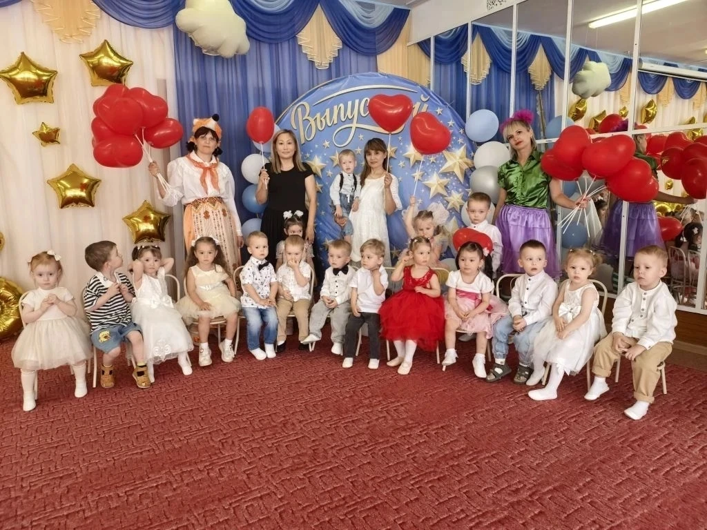 😀5 июня в нашем детском саду прошел выпускной в младшей группе № 4.