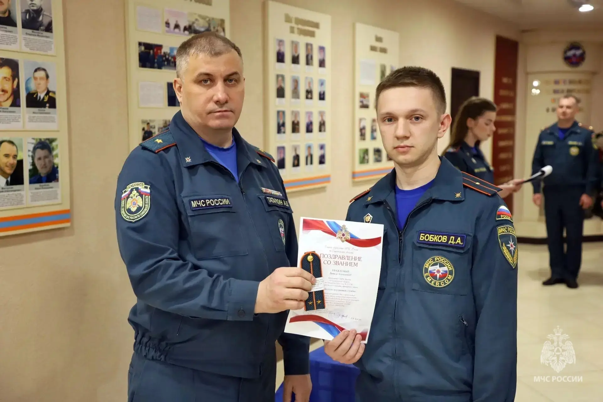 🇷🇺 В Саратове состоялась торжественная церемония приведения к присяге сотрудников МЧС России  Присяг
