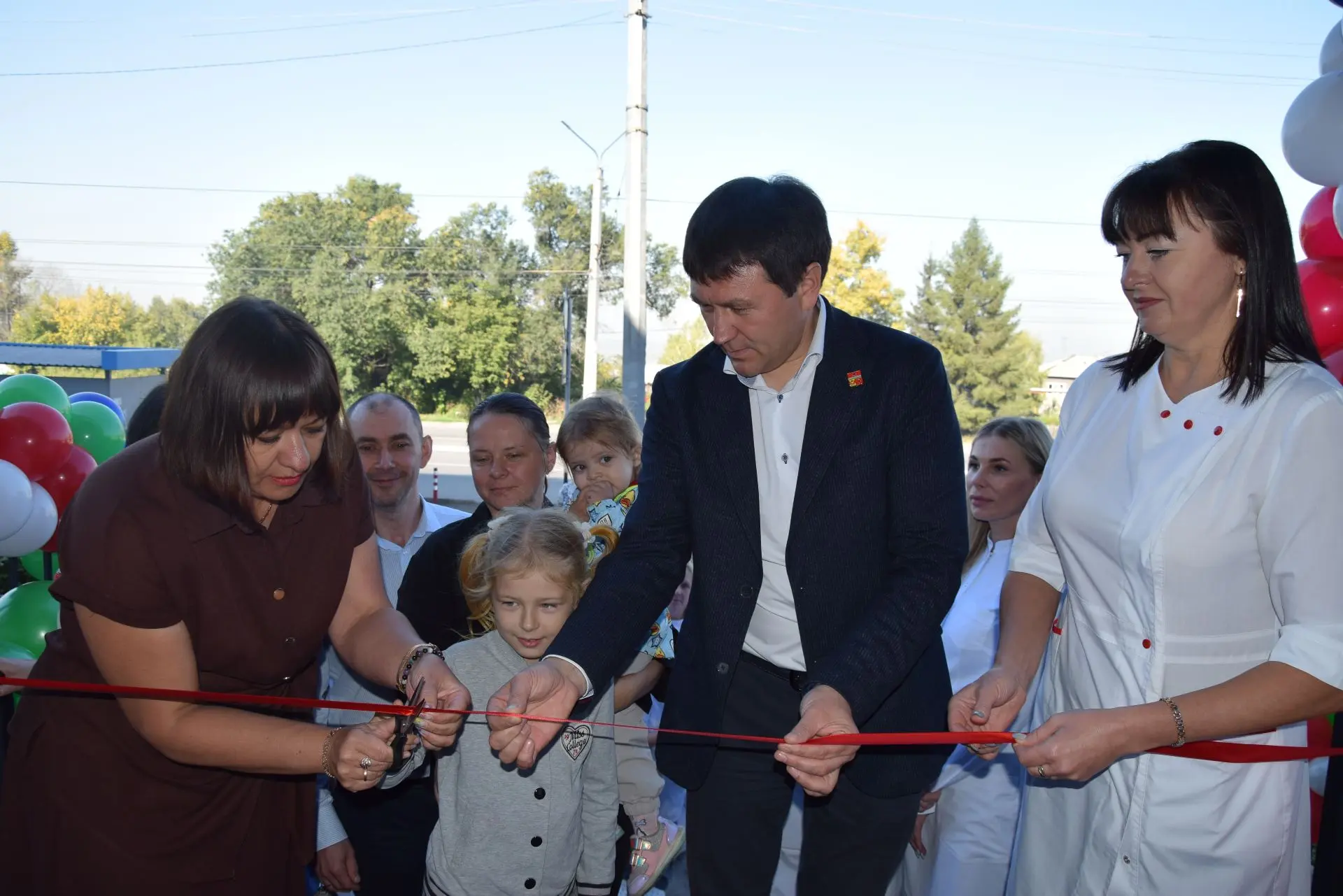 Более пяти тысяч детей смогут получать помощь в отремонтированной детской поликлинике №1