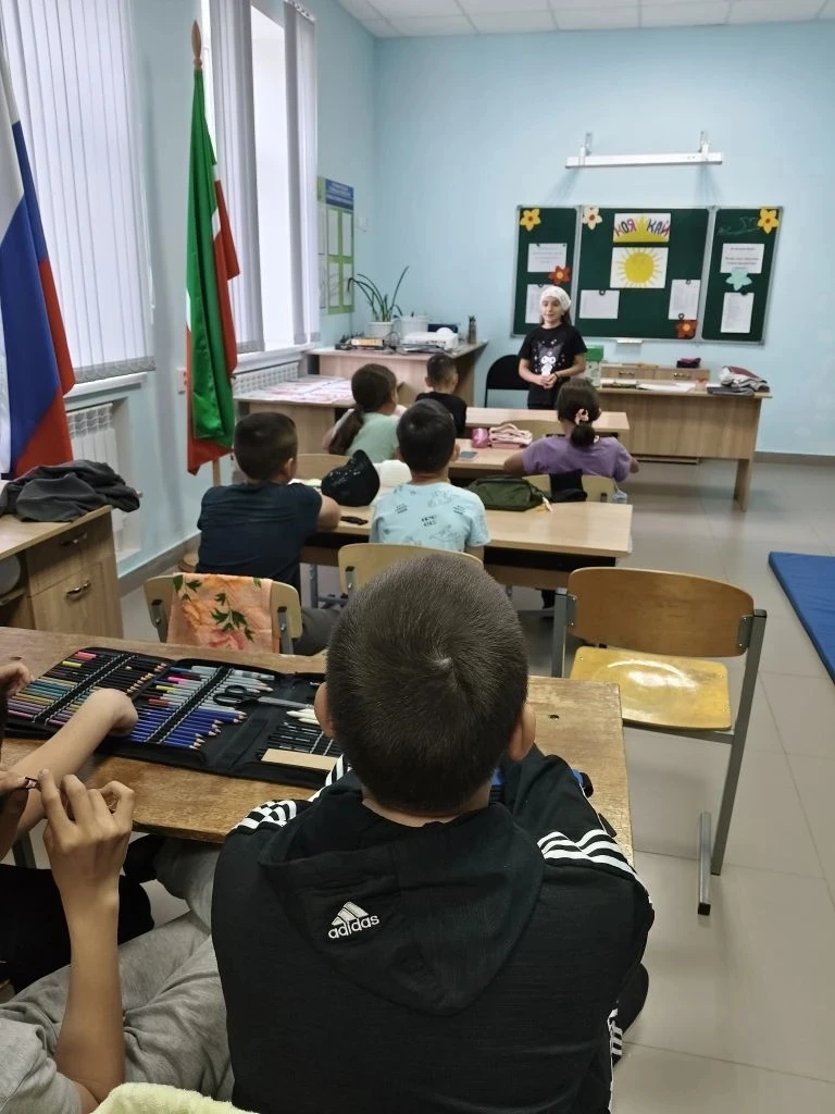 7-й день пришкольного лагеря. Тема дня: творчество «Татарские орнаменты».