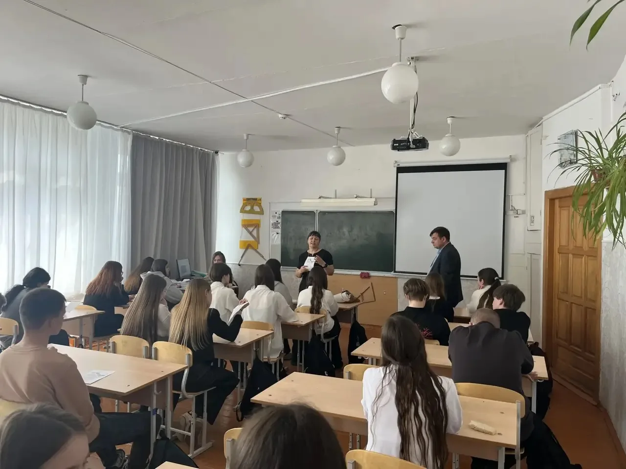 03.04.2026 года для выпускников 9-х классов прошла важная и познавательная встреча с представителями