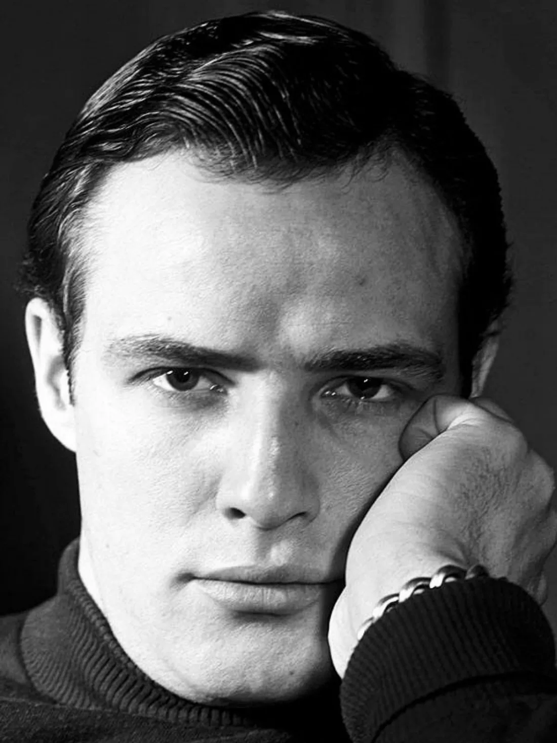 — А где вы успели нажить себе так много врагов?