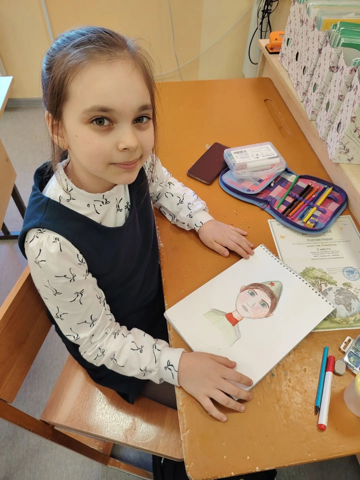 В гимназии прошла акция поддержки защитников Отечества «Письмо солдату».  Ученики 4-го Г класса не т