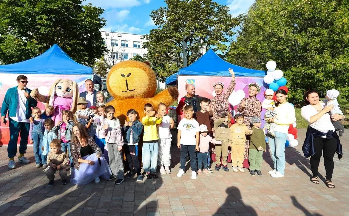 🔔 В Бибирево прошла акция «Собери ребёнка в школу»