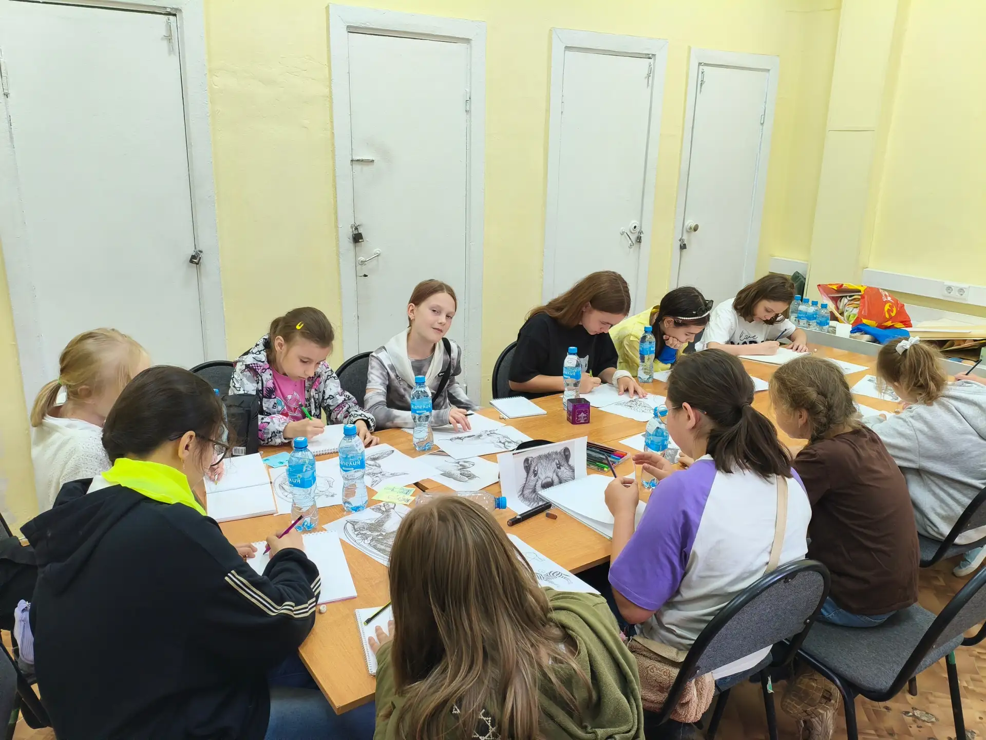 📒Базовый минимум в нашем лагере👇

✅ компания друзей 👫
✅ интересные локации 👀
✅ познавательные и 
