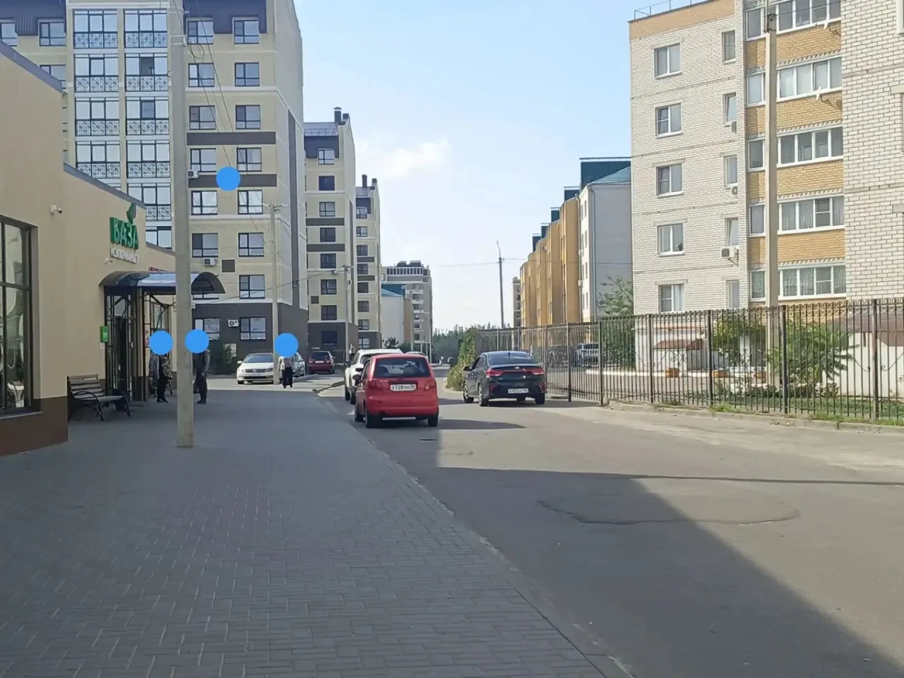 Увидите красный матиз с номер х728он на дороге-остерегайтесь.