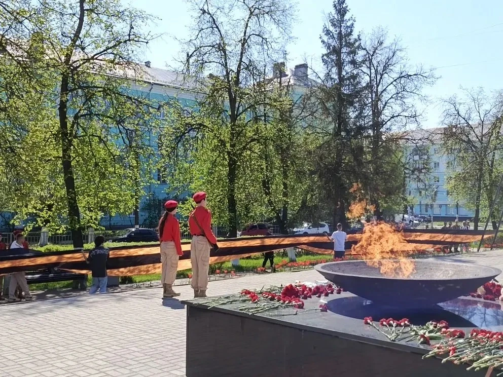 День победы не забыть,