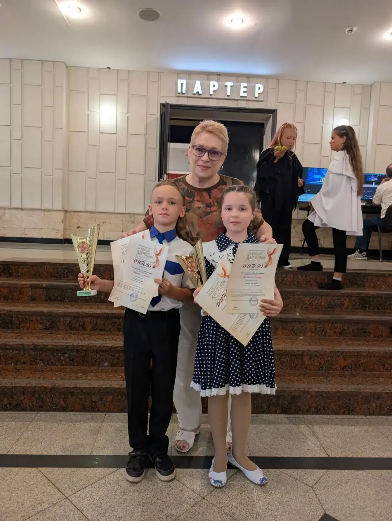 19 июня в ДК Железнодорожников прошел международный конкурс "На крыльях жар-птицы".  На...