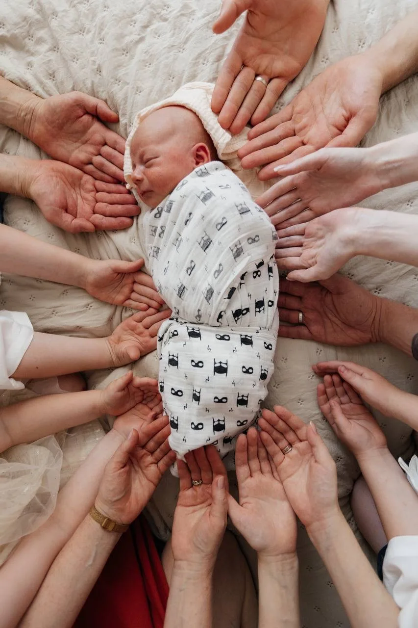 А еще Тимошке сегодня годик❤️ в субботу семья будет отмечать, как будут фоточки покажу вам❤️❤️
Он уж