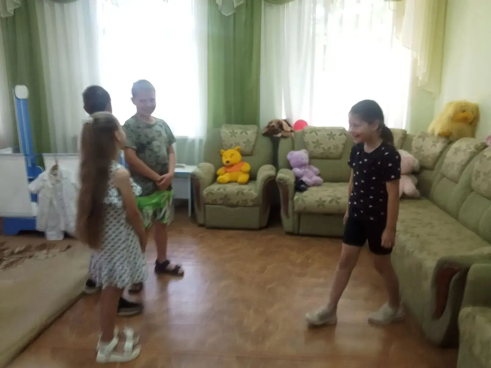 «Шаги к себе». Продолжились занятия с детьми.

Сегодня прошло пятое групповое занятие с детьми в рам