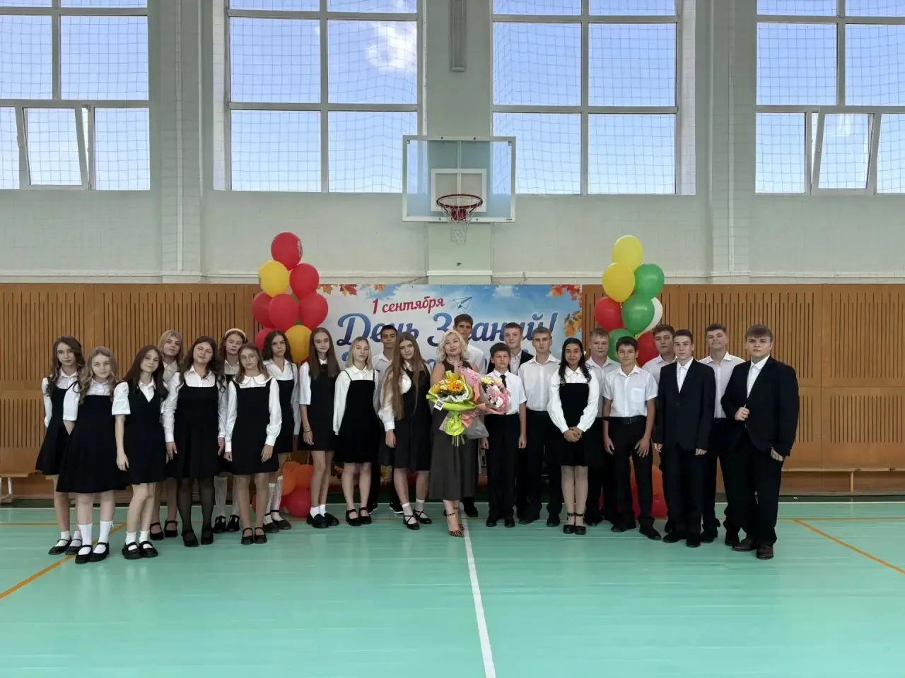 День знаний в 8 «Г» классе прошел в атмосфере Дня рождения класса! 🎂