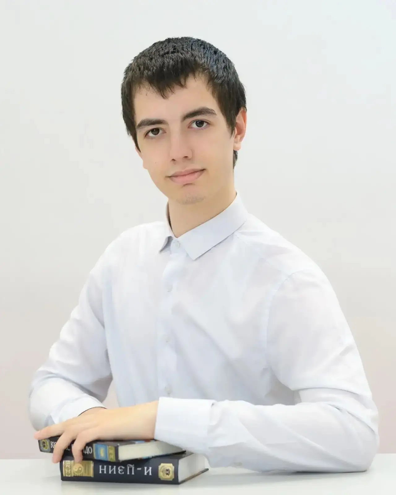 🌟ГОРДОСТЬ ШКОЛЫ 

 В этом году среди выпускников 9‑х классов особенно хочется выделить Крысенко Тим