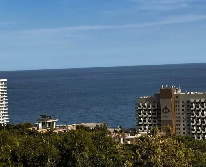 📌г  Ялта, пгт. Форос, ул Северная 

Продaётcя уютная 1комнатная  квартирa с  дизайнерским ремонтом 
