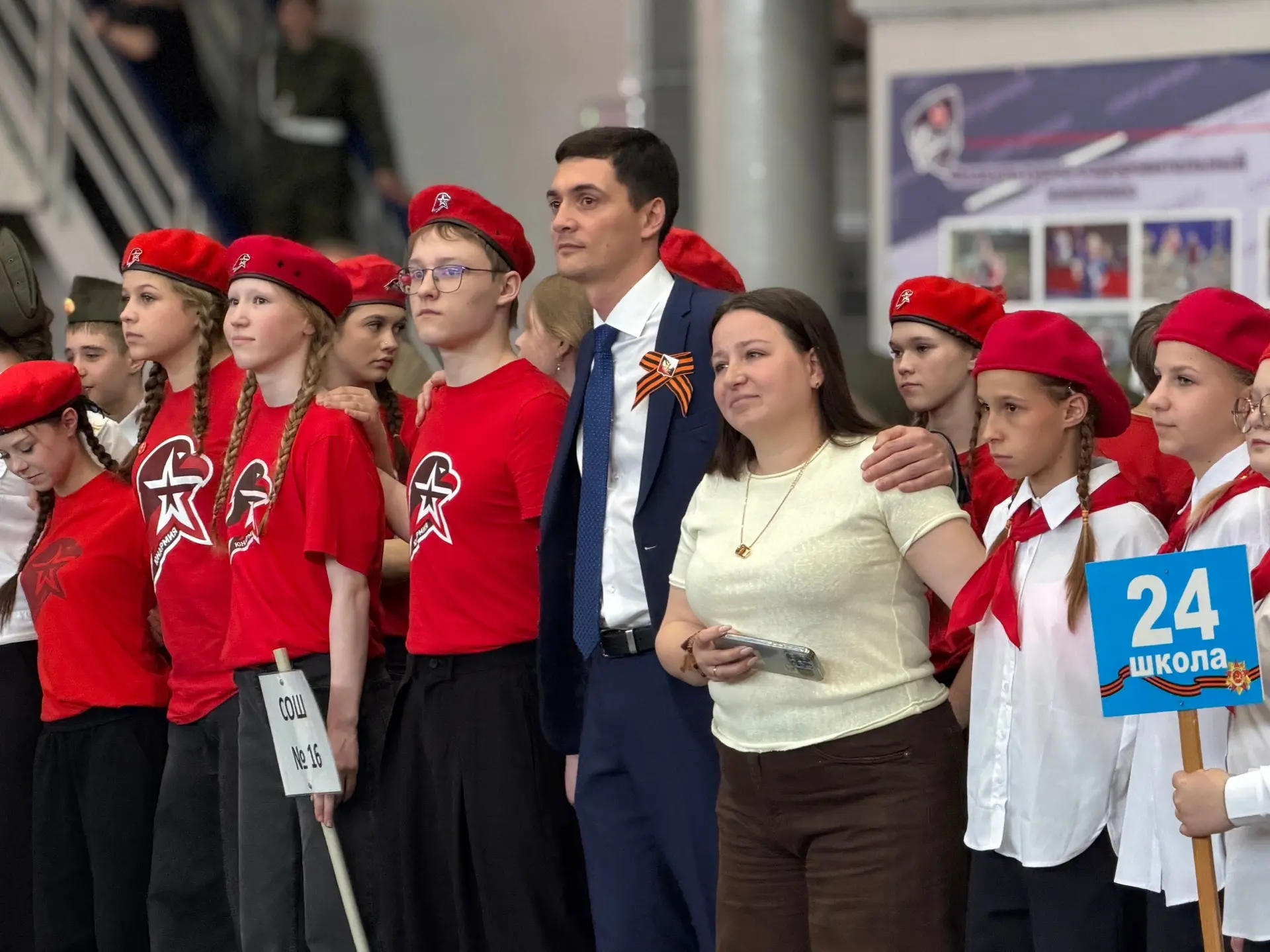 Строем и песней к бессмертной памяти о нашей Великой Победе!  🎗️Сегодня в ФОКе на Сталеваров прошёл 