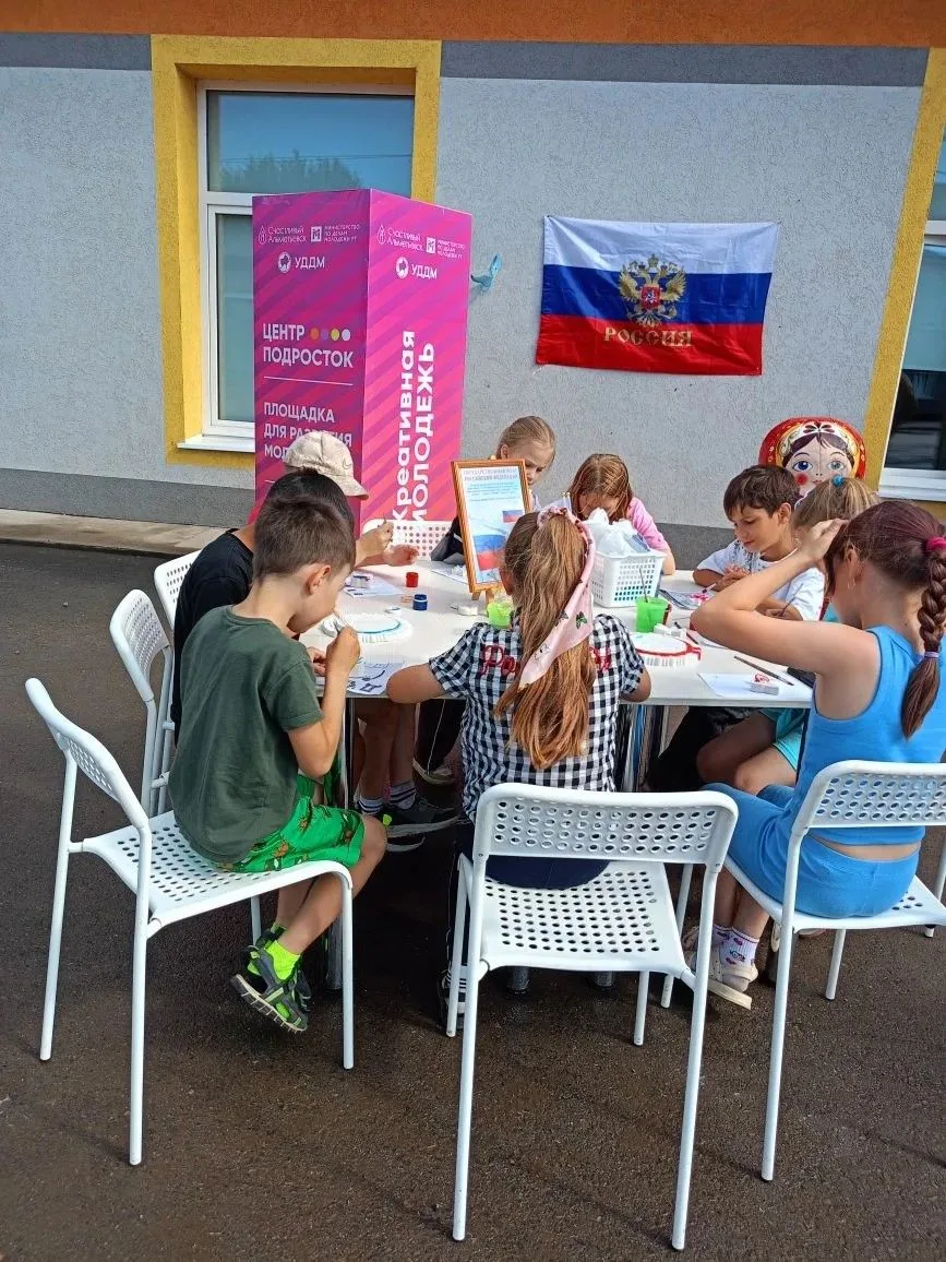 В рамках патриотического воспитания подрастающего поколения организовано совместное с специалистами 