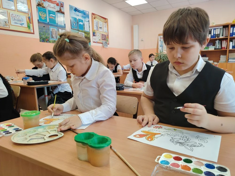 «Одна страна – одна история».   Сегодня, в 3Б классе, прошло увлекательное занятие, посвящённое уник