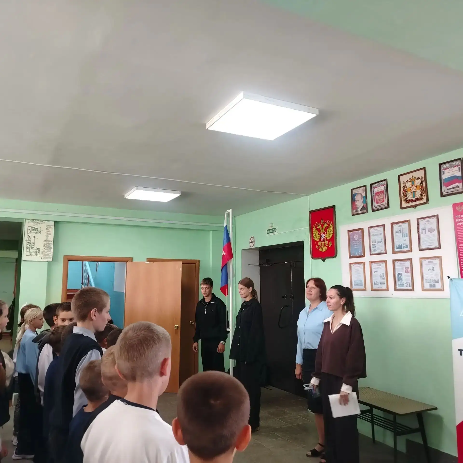 Осень вступает в свои права, а мы закрываем первую учебную неделю.