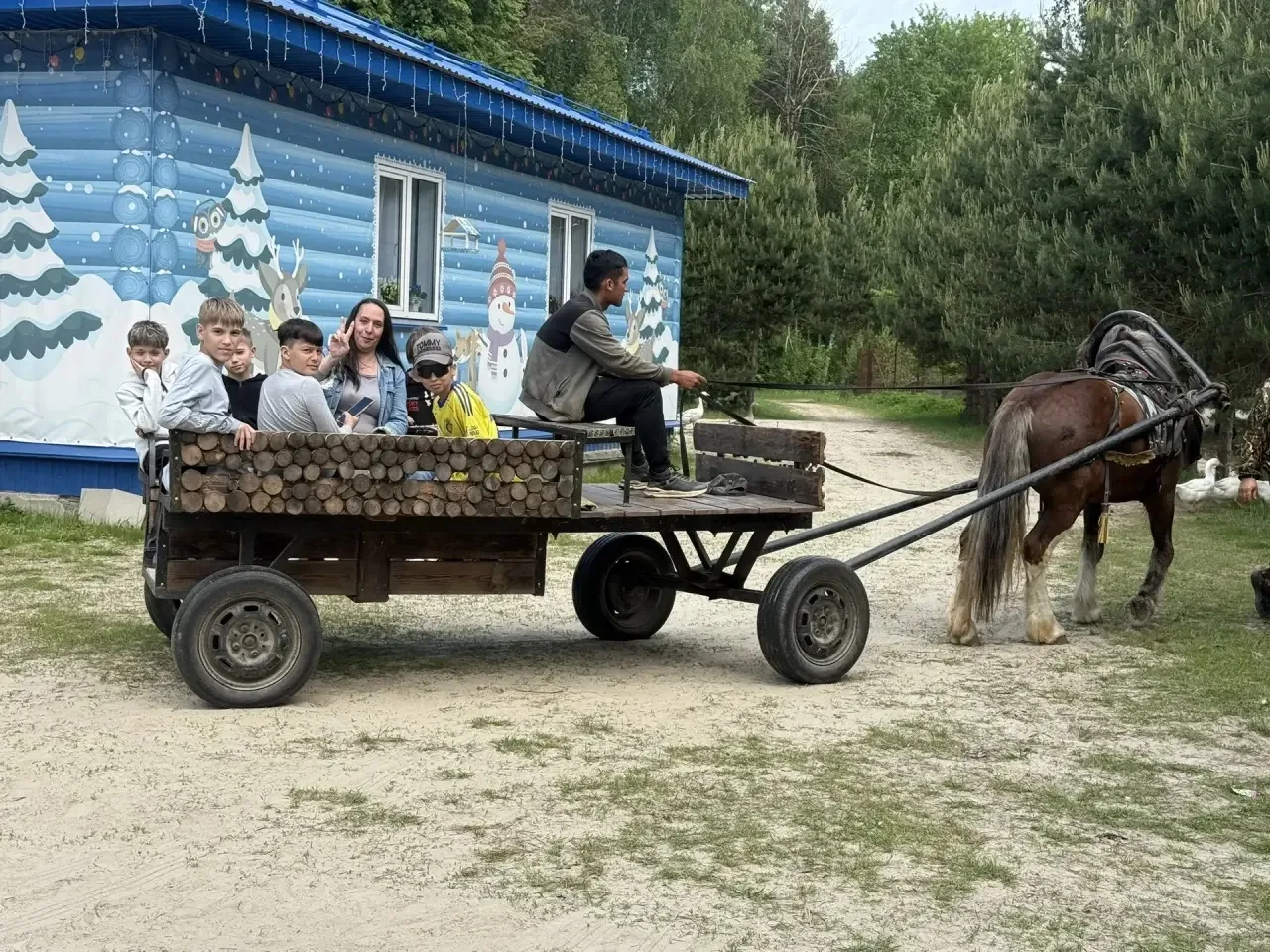 Сегодня ученики 6г и 5д классов, их классные руководители Аджиумерова С.А., Куркина Л.Г. посетили зо