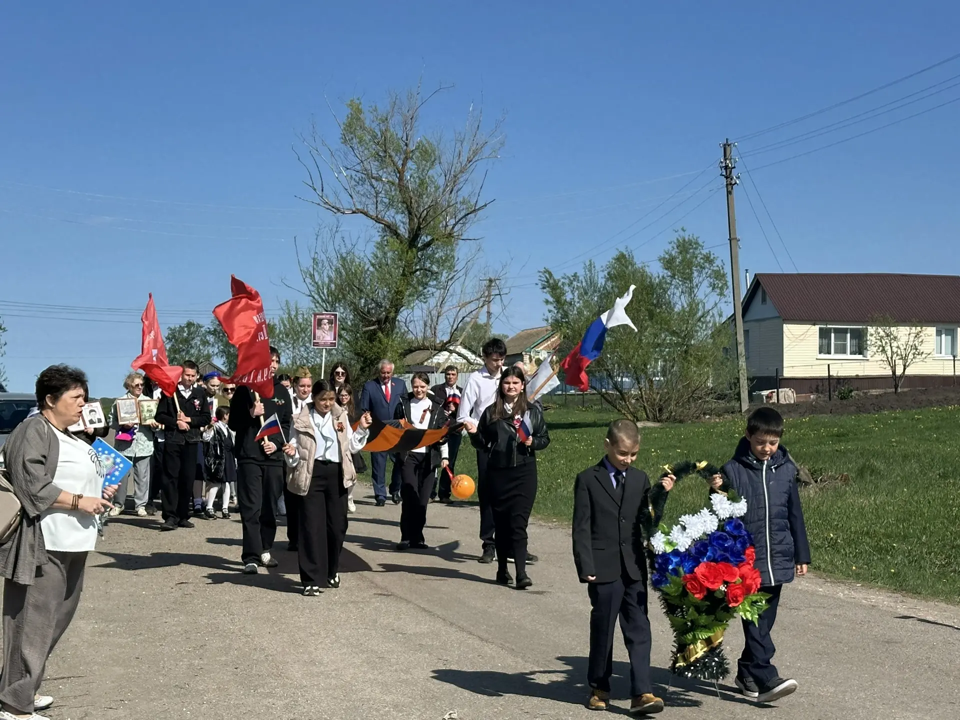 9 мая 2026 года в с. Соловцово на памятнике погибшим воинам прошёл торжественный митинг...