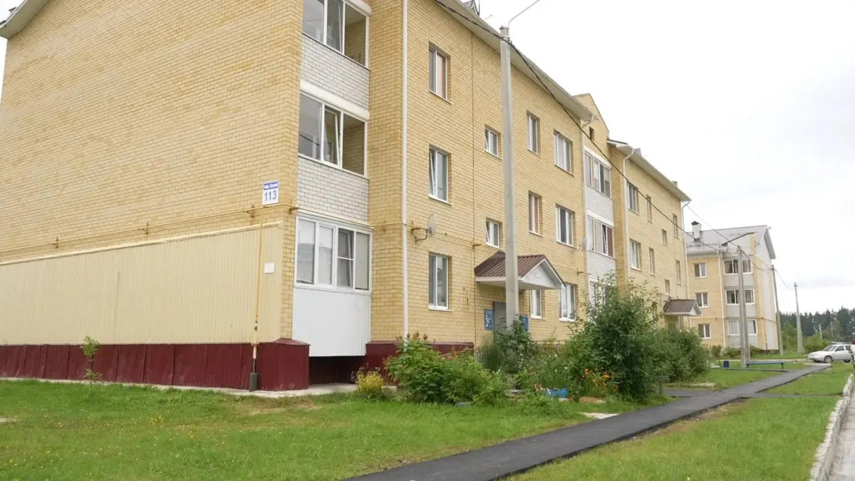 🛠️ В микрорайоне Лесной в Урае благоустраивают территорию

Возле дома №113 появились новые тротуа