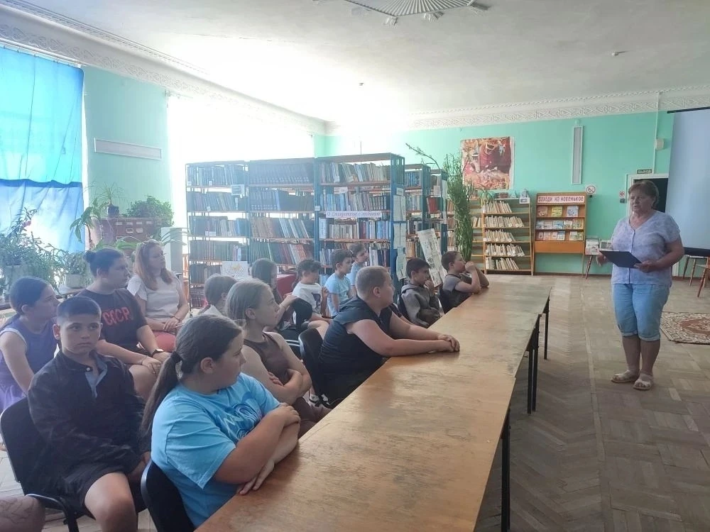 В КДЦ состоялась беседа - игра " От шалости к правонарушениям", на которой ребята узнали о том, когд
