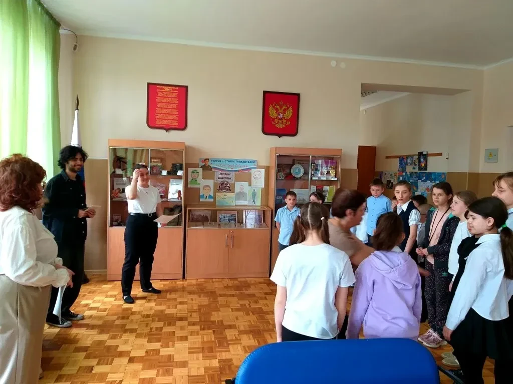 С 13 по 17 апреля в начальной школе проходили мероприятия, посвящённые Неделе психологи...