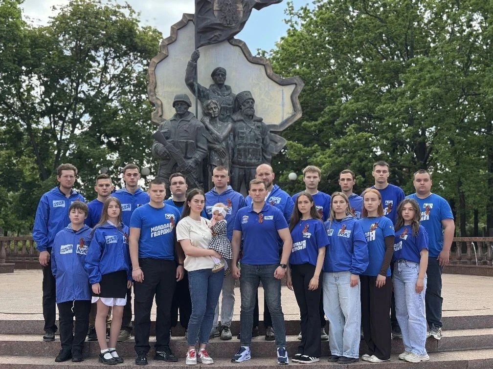 🇷🇺 С Днем Луганской Народной Республики!