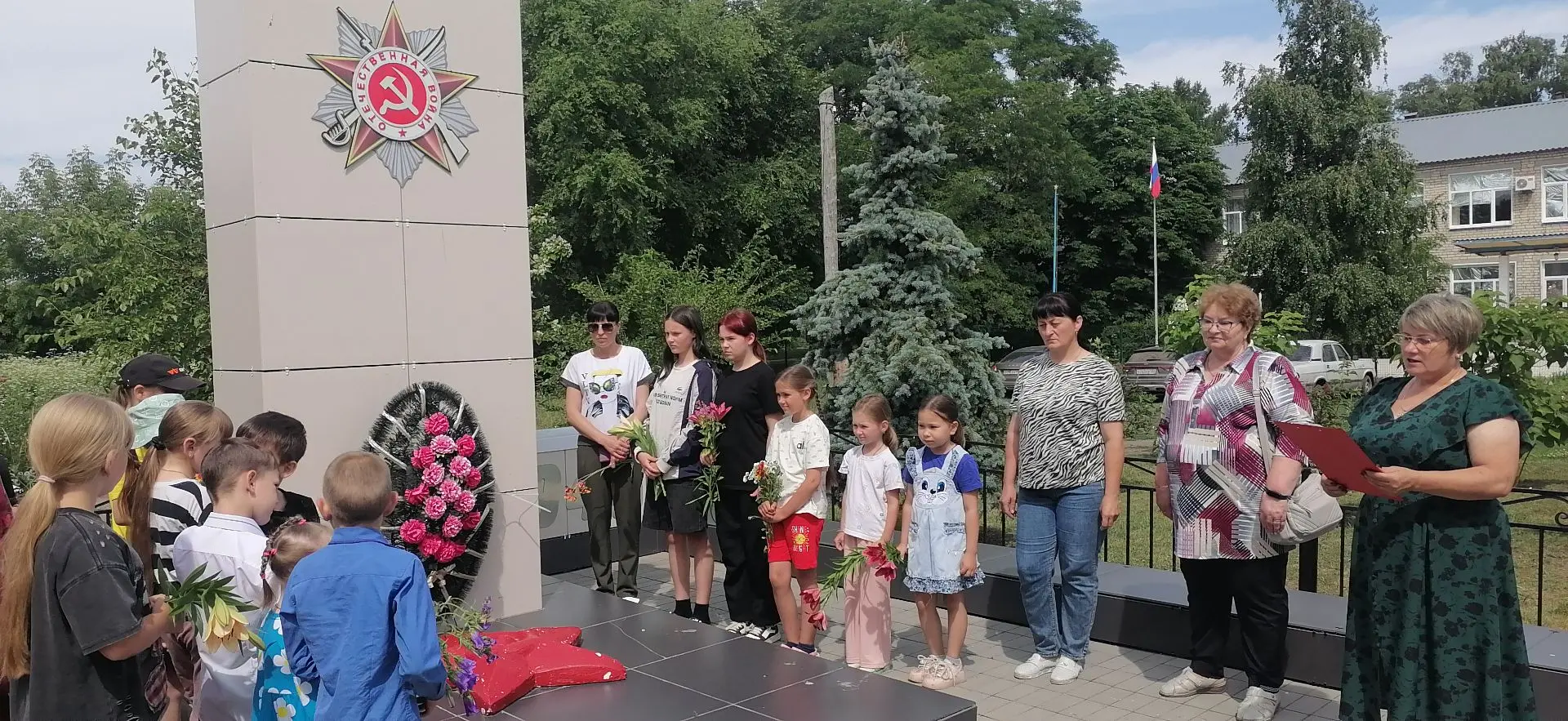 Вместе помним: митинг в Галушкинском в честь 85‑летия начала ВОВ.
  Накануне Дня памяти и скорби, жи