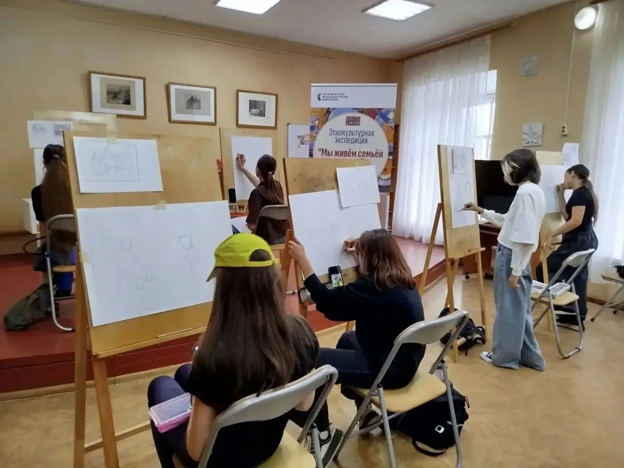 ✨В воздухе витает атмосфера чистого вдохновения! 

В творческих мастерских этнокультурной экспедиции