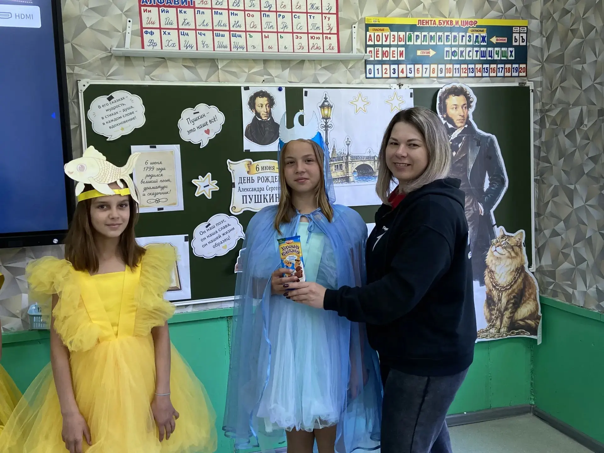 🐟✨ В Тальниках с размахом отметили день рождения Пушкина!👑🦢