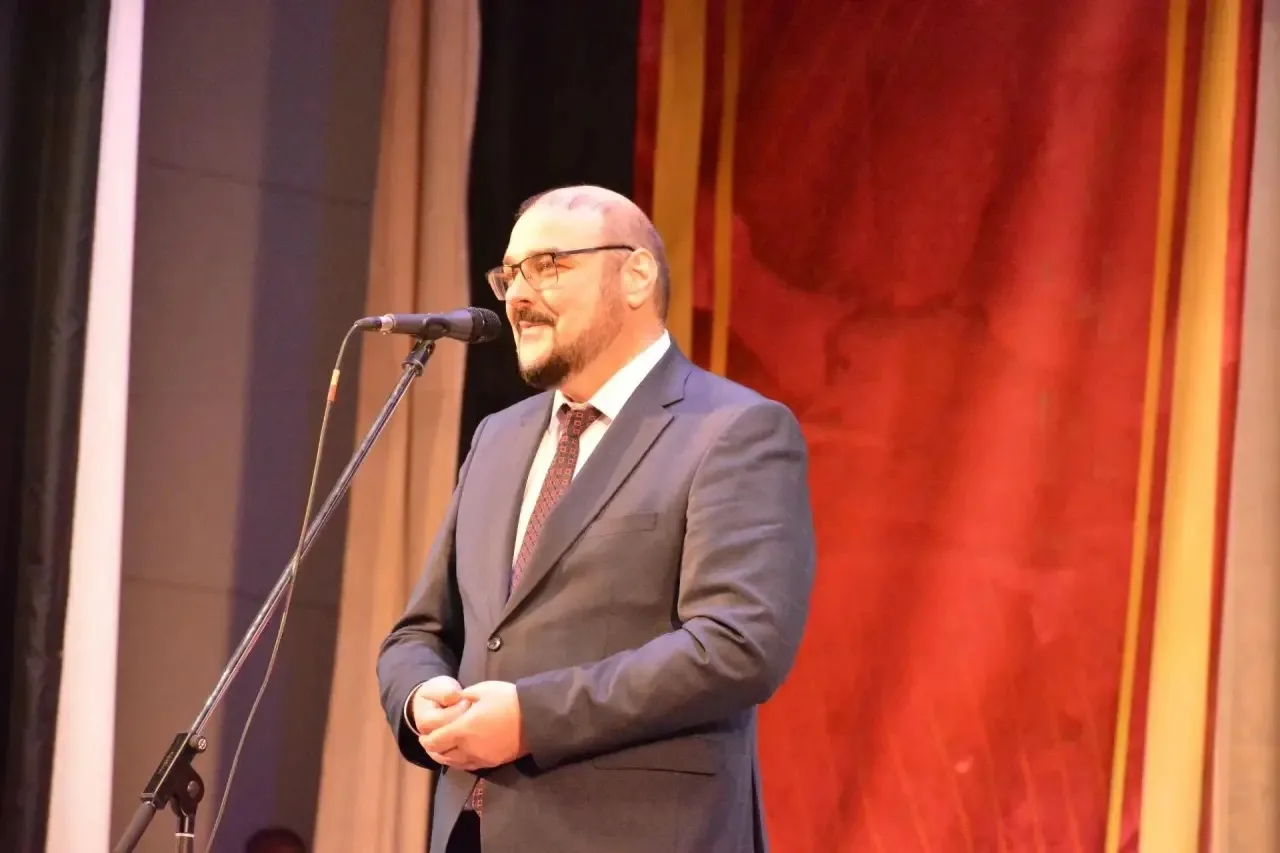 Сегодня в МБУК «Новокубанский КДЦ» имени В. И. Наумчиковой царила по‑настоящему тёплая ...