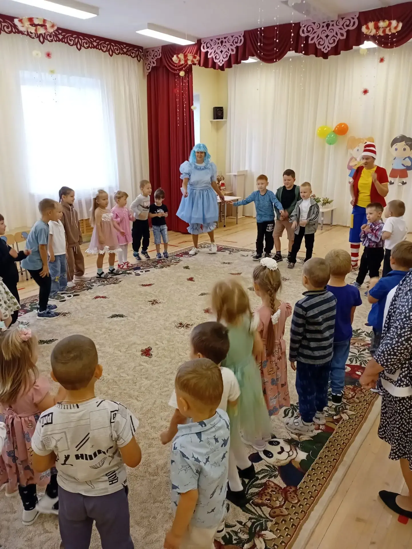 Первое сентября - это не только школьные линейки и первый звонок, но и настоящий праздн...