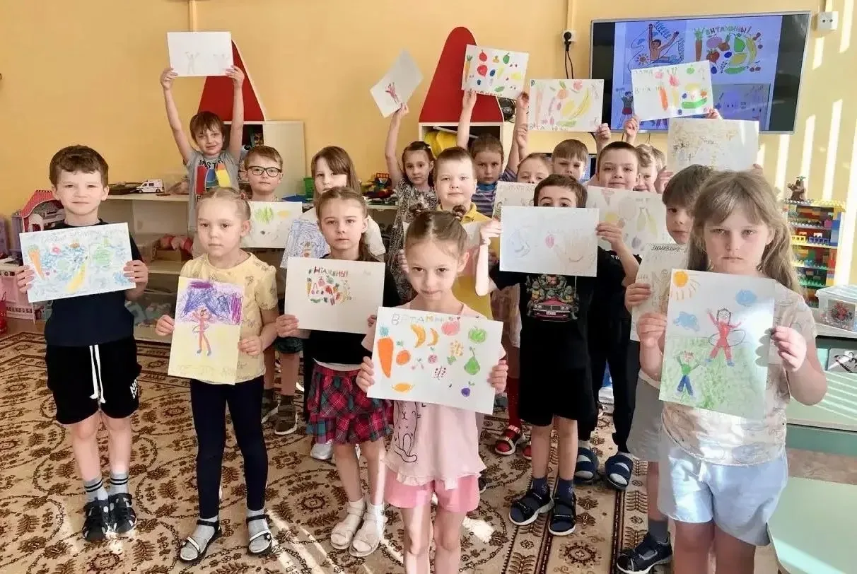 ЗДОРОВЫЕ ПРИВЫЧКИ С ДЕТСТВА   Недавно у наших дошколят состоялся яркий и насыщенный День здоровья, к