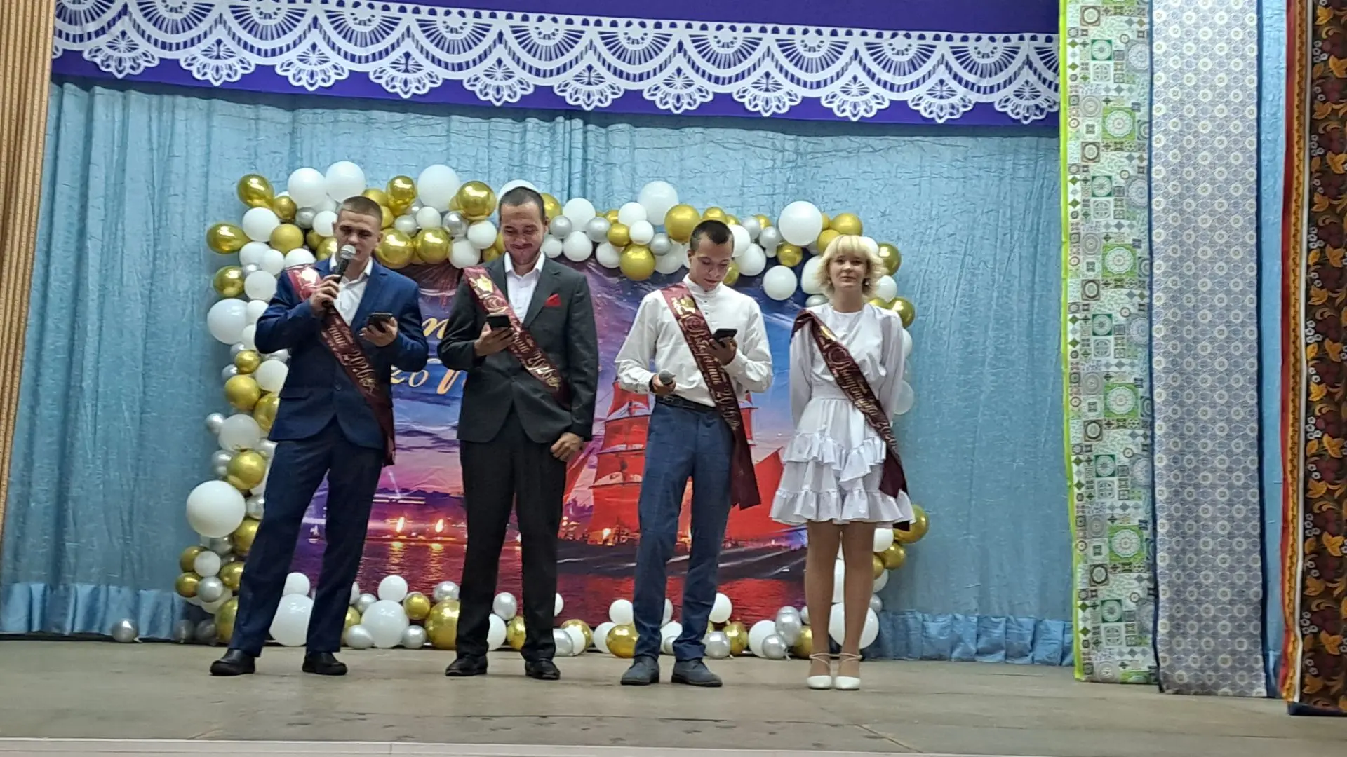 ❗️❗️❗️Новость от медиастудии "Подслушано в школе"❗️❗️❗️

🎈🥳Сегодня в нашей школе прошло торжествен
