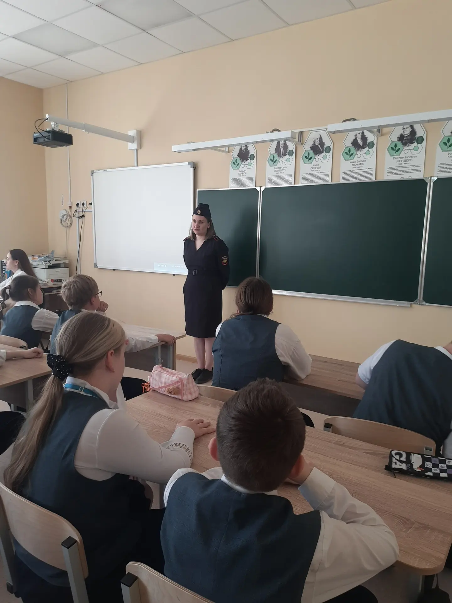 Профилактические встречи   25.05.2026 г. прошли встречи инспектора ПДН УМВД России по г. Пензе Белоб