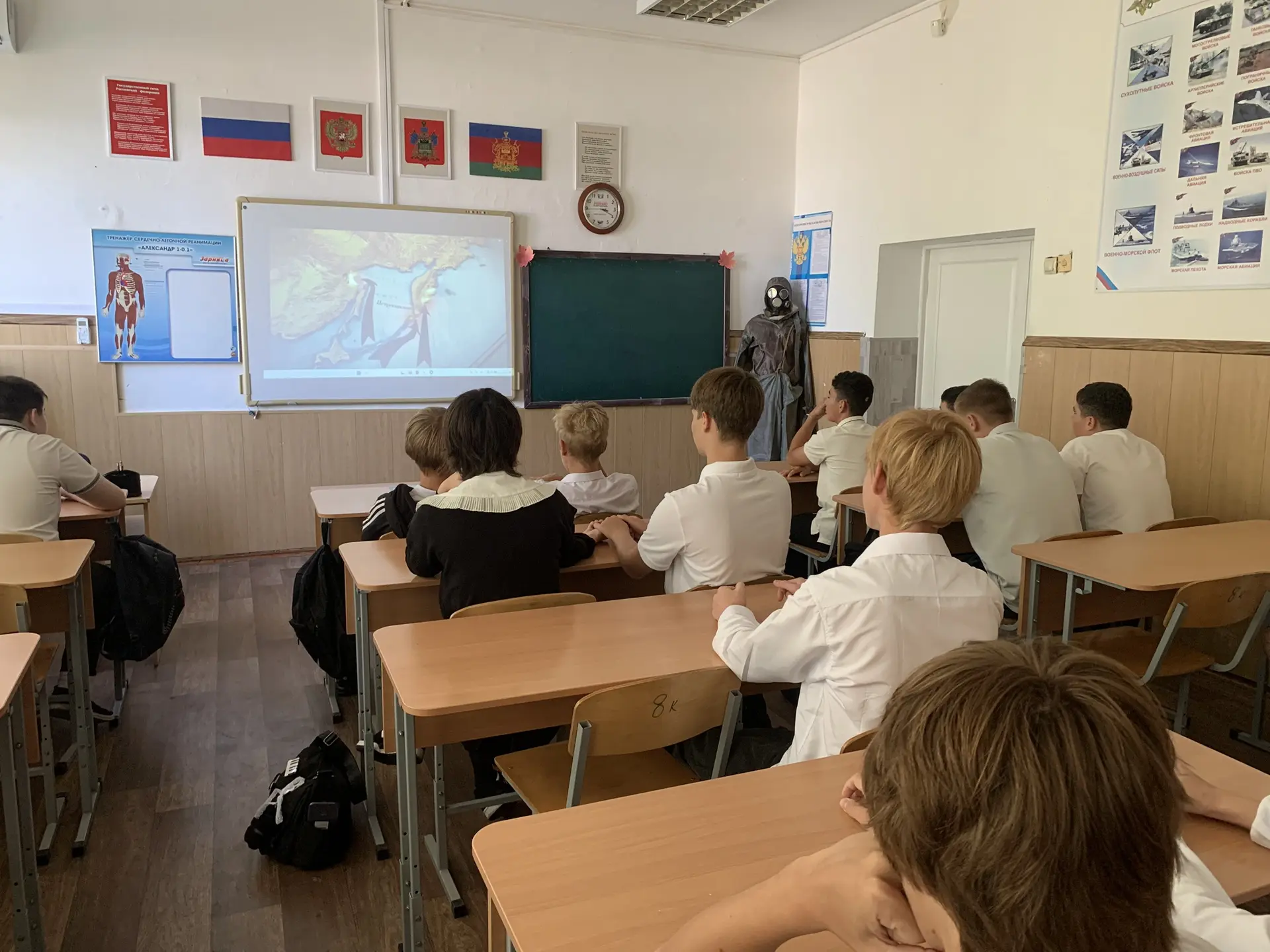 Сегодня в первой школе прошли занятия «Разговоры о важном», где ребята говорили о Никол...