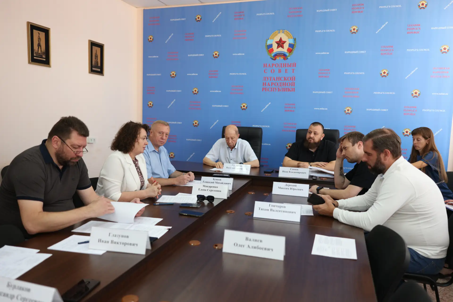 ✍️В Социальном комитете обсудили актуальные вопросы в сфере социальной политики и образ...