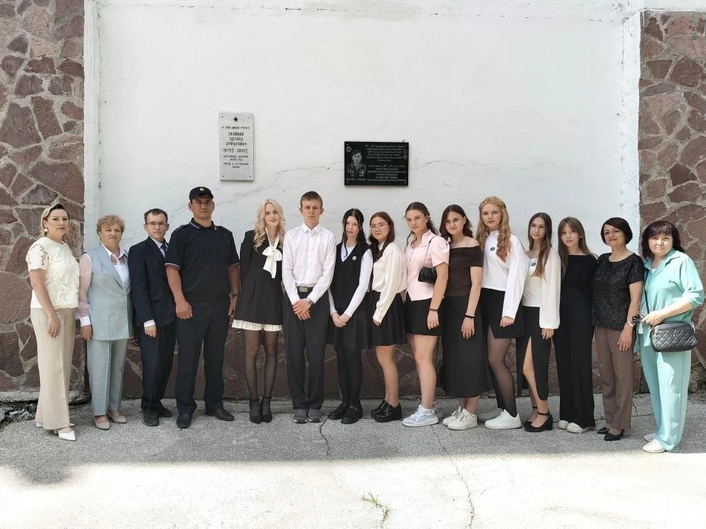 Последний звонок – 2026: прощание с детством и шаг во взрослую жизнь 🎓🎀