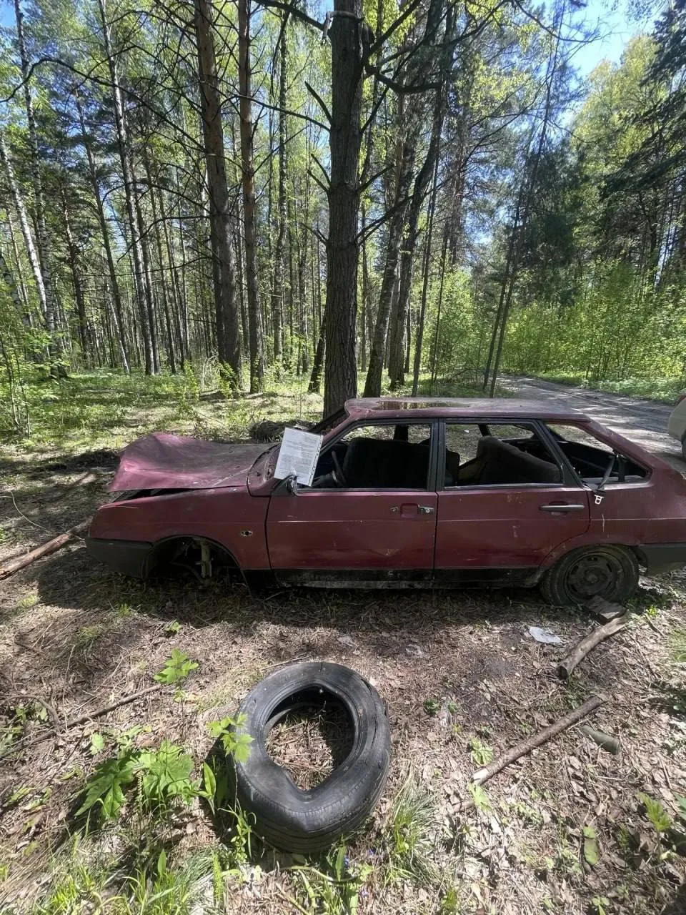 Сожгли заброшенную «девятку» в Академгородке

26 июля в 14:20 у дома 2 по Университетскому проспекту