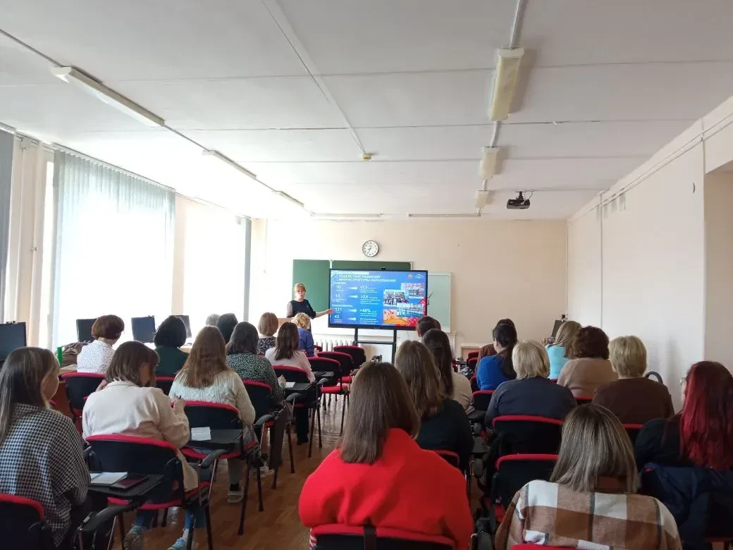 Педагоги Чувашии повышают квалификацию по применению искусственного интеллекта и нейросетей в образо